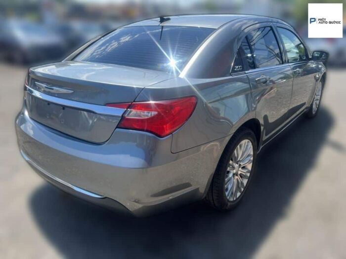 Chrysler 200 LX – Image 5
