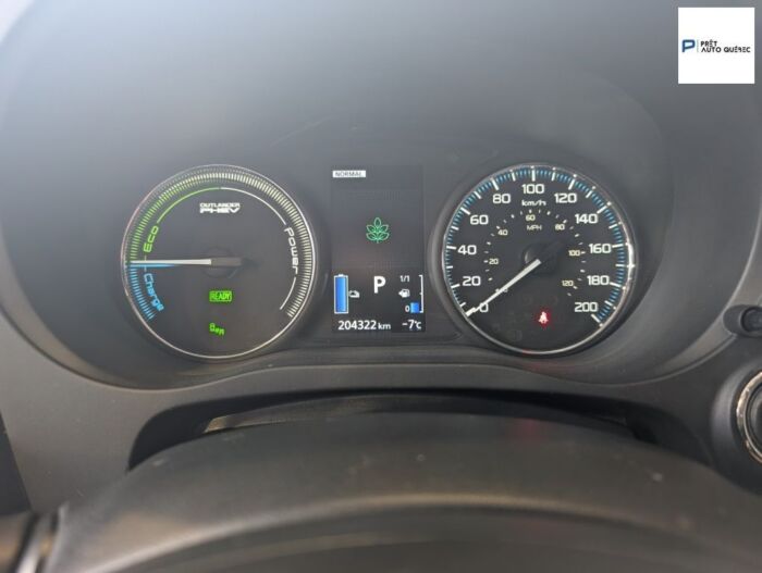 Mitsubishi Outlander PHEV SE - Image 17