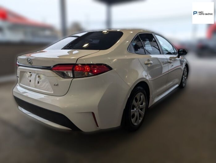 Toyota Corolla LE – Image 4