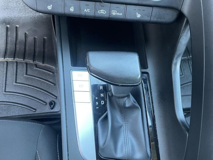 Hyundai Elantra Preferred IVT BLUETOOTH CAMÉRA SIÈGES CHAUFFANT – Image 22