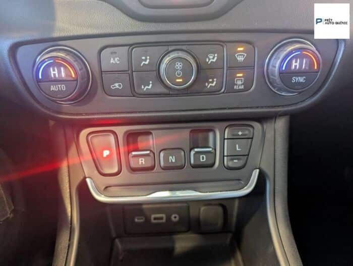 GMC Terrain SLE - Image 17