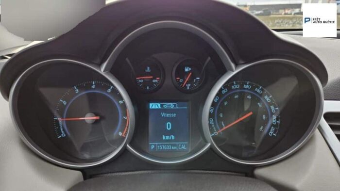 Chevrolet Cruze LS – Image 8