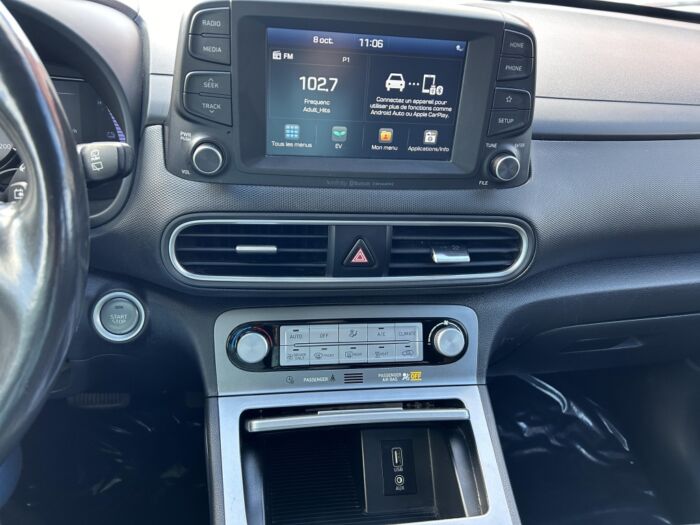 Hyundai Kona Preferred avec toit bicolore – Image 8