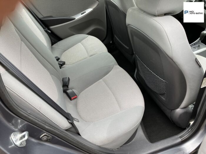 Hyundai Accent GL – Image 14
