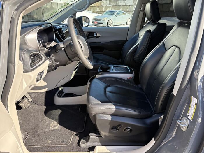 Chrysler Pacifica Touring L TA BLUETOOTH SIÈGES CHAUFFANT CAMÉRA – Image 11