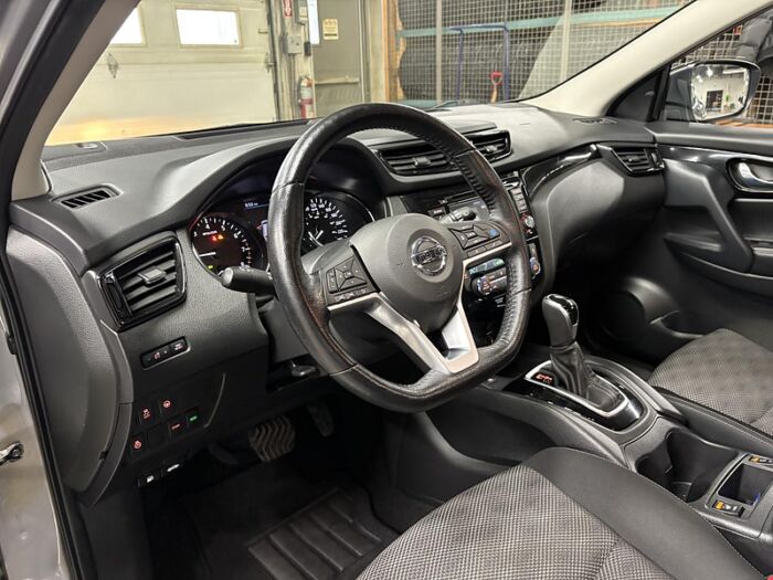 Nissan Qashqai SV – Image 21