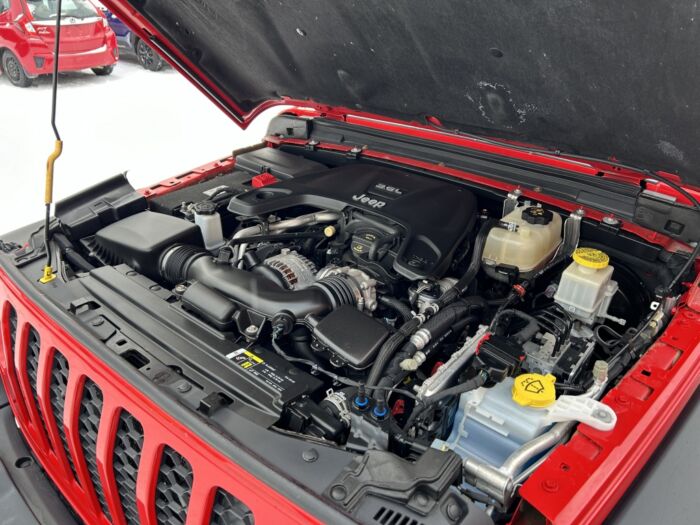 Jeep Gladiator Sport S – Image 11