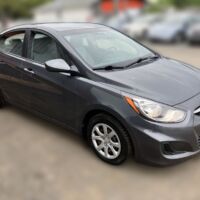 Hyundai Accent GL - Image 4