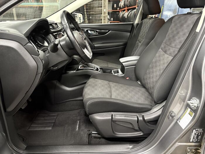 Nissan Qashqai SV – Image 10