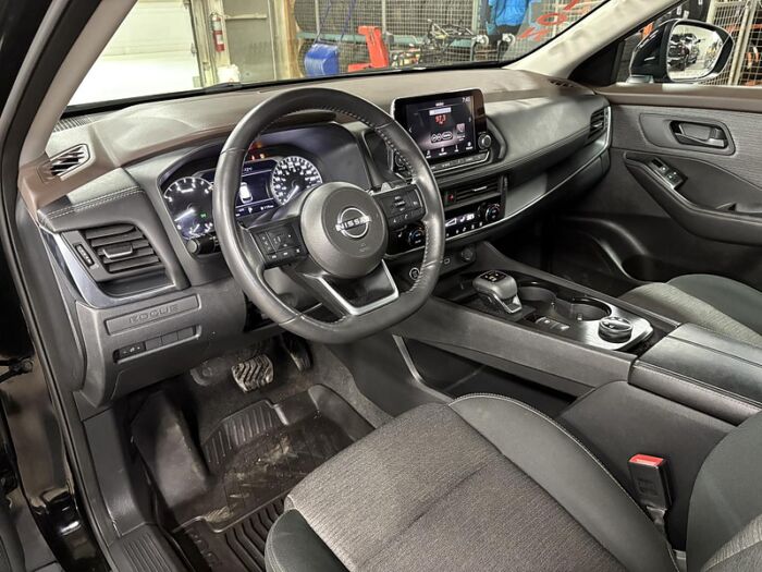 Nissan Rogue S TI – Image 19