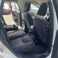 Jeep Cherokee Sport - Image 11