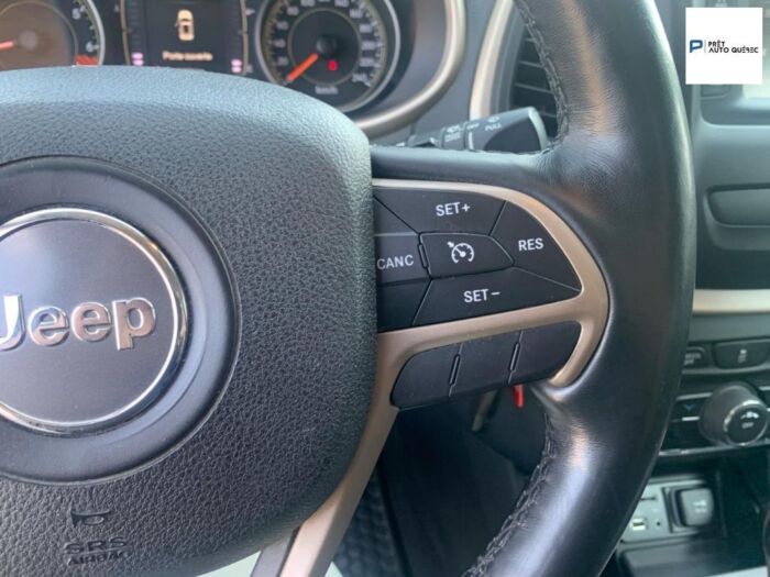 Jeep Cherokee Sport – Image 15