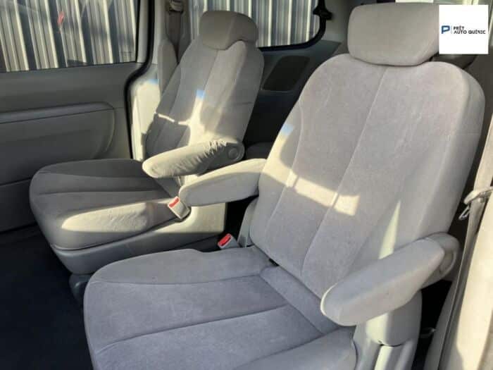 KIA Sedona LX - Image 5
