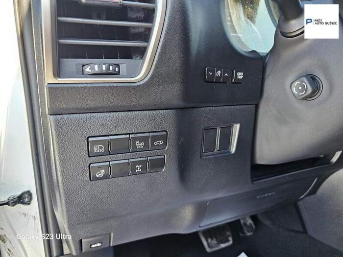Lexus NX 300 Auto – Image 12