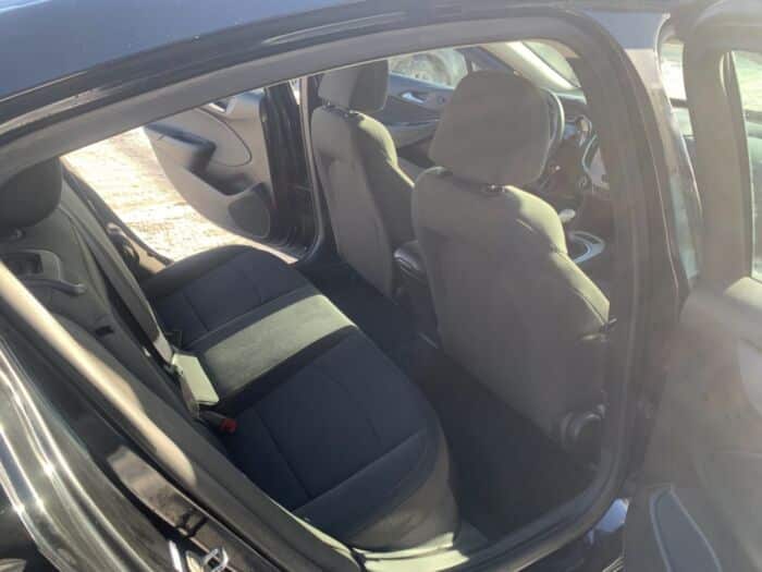 Chevrolet Cruze LS – Image 9