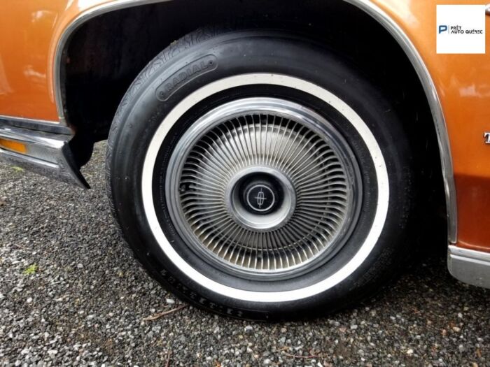 Lincoln Continental - – Image 23