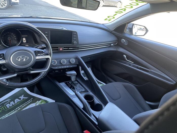 Hyundai Elantra Preferred IVT BLUETOOTH CAMÉRA SIÈGES CHAUFFANT – Image 18