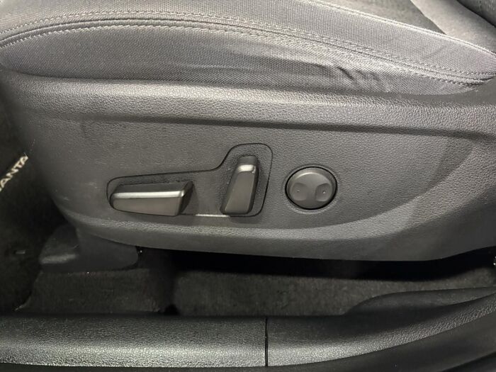 Hyundai Santa Fe 2.0T PREF. AWD/ BAS KILOM /JAMAIS ACCIDENTÉ/A VOIR – Image 29