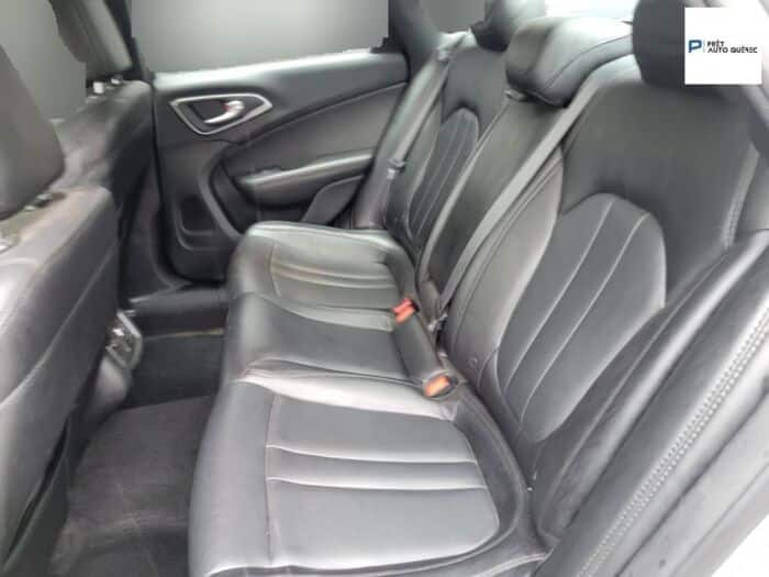Chrysler 200 C – Image 19