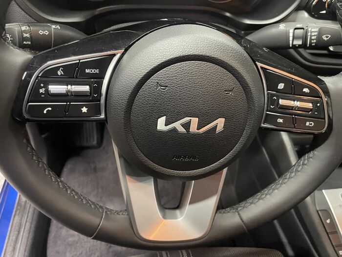 Kia Forte LX BLUETOOTH CAMÉRA SIÈGES CHAUFFANT – Image 23
