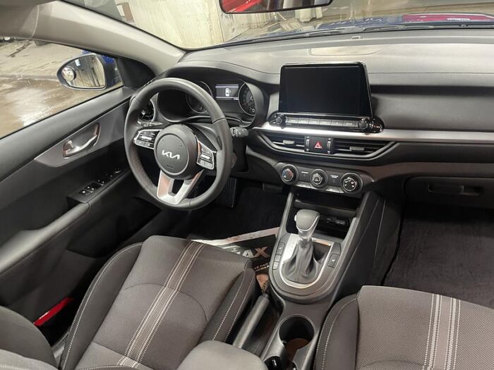 Kia Forte LX BLUETOOTH CAMÉRA SIÈGES CHAUFFANT – Image 20