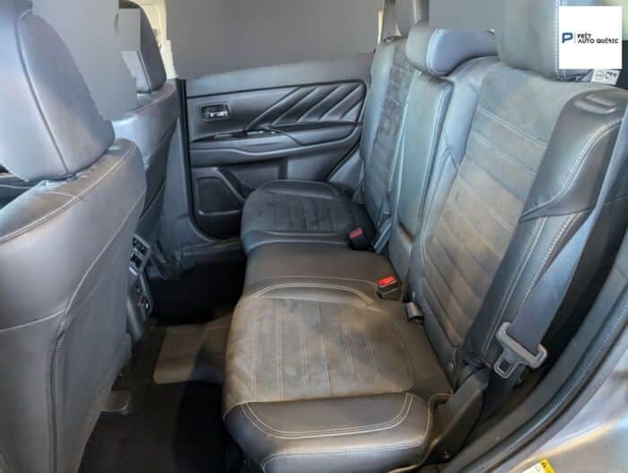 Mitsubishi Outlander PHEV SE – Image 21