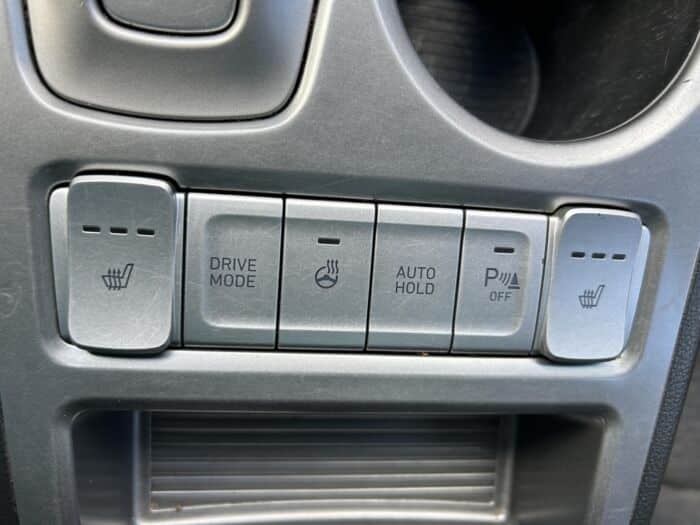 Hyundai Kona Preferred avec toit bicolore – Image 7