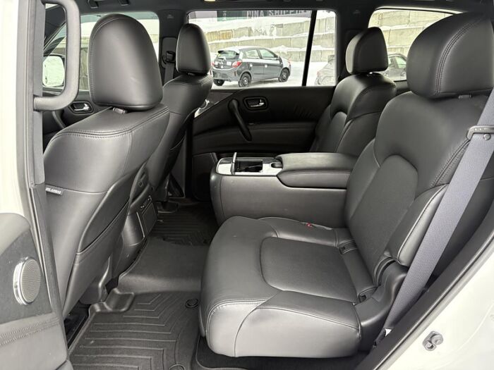 Nissan Armada SL – Image 12