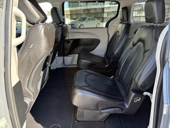 Chrysler Pacifica Touring L TA BLUETOOTH SIÈGES CHAUFFANT CAMÉRA – Image 28