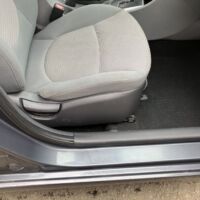 Hyundai Accent GL - Image 23