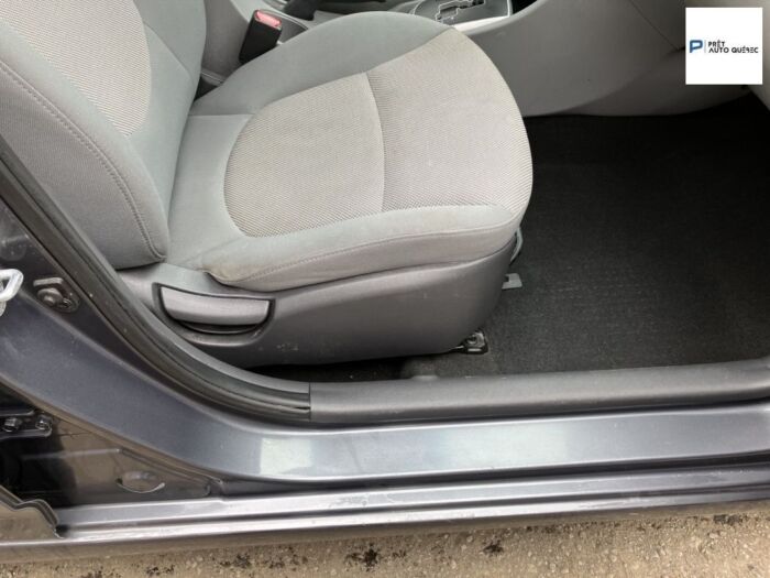 Hyundai Accent GL – Image 23