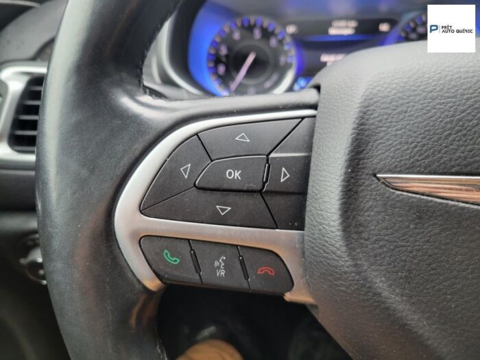 Chrysler 200 C – Image 12