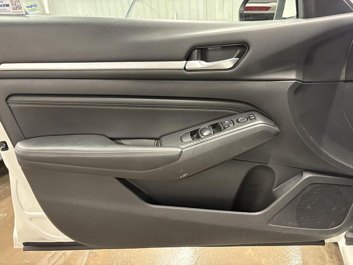 Nissan Altima 2.5 SV AWD BLUETOOTH TOIT CAMÉRA BAS KILOMÈTRE – Image 34