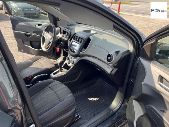 Chevrolet Sonic LT – Image 9
