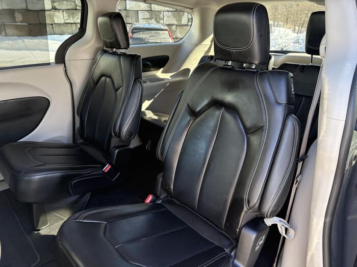 Chrysler Pacifica Touring L TA BLUETOOTH SIÈGES CHAUFFANT CAMÉRA – Image 24