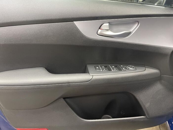 Kia Forte LX BLUETOOTH CAMÉRA SIÈGES CHAUFFANT – Image 22
