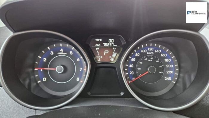 Hyundai Elantra GL – Image 8