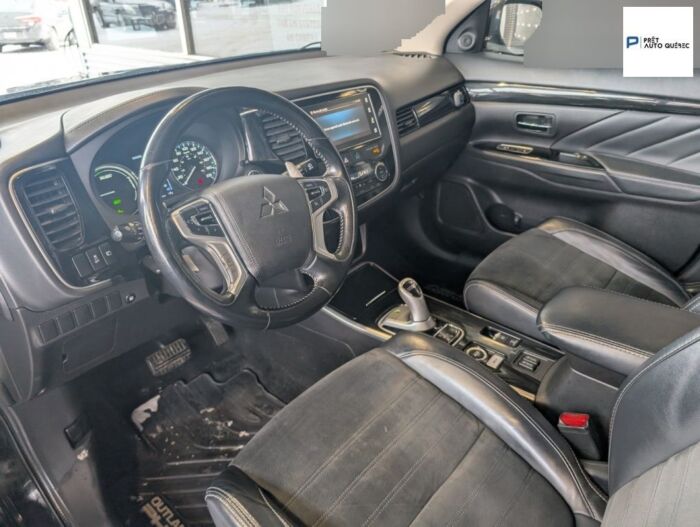 Mitsubishi Outlander PHEV SE - Image 10