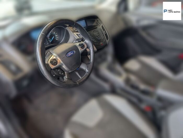 Ford Focus SE – Image 8