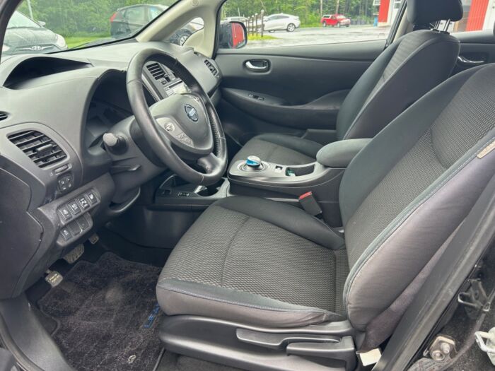Nissan Leaf S – Image 9