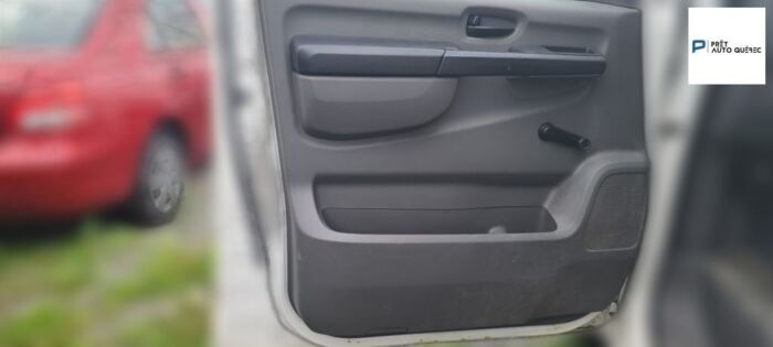 Nissan NV 2500 - – Image 11