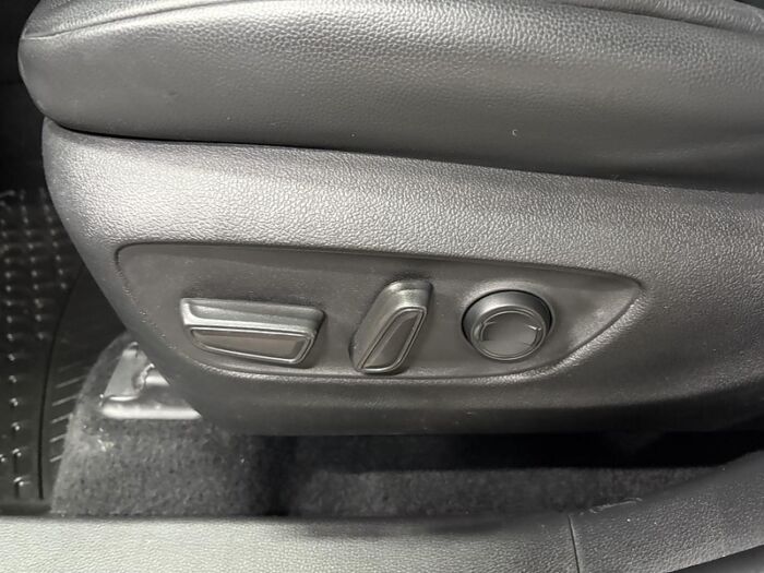 Toyota Highlander XLE TI BLUETOOTH CUIR TOIT CAMÉRA  GPS – Image 25