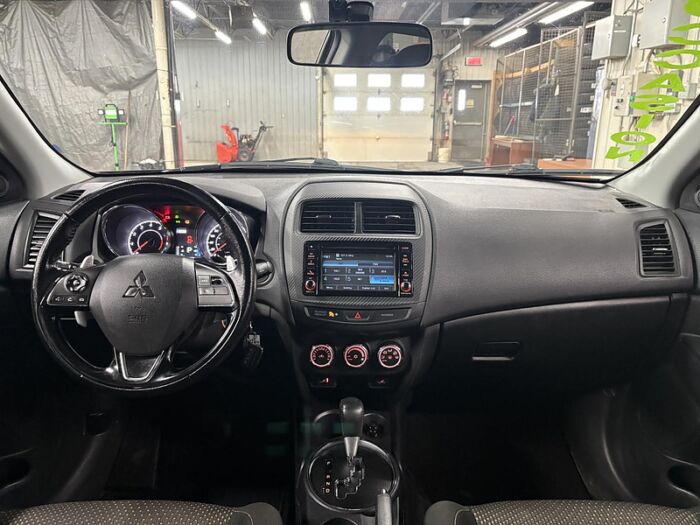 Mitsubishi RVR SE – Image 26
