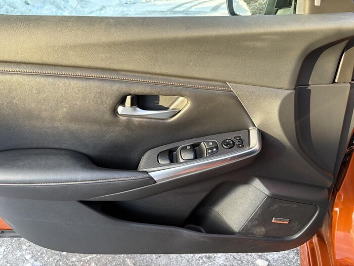 Nissan Sentra SR PRIVILÈGE BLUETOOTH TOIT CUIR  CAMÉRAS 360 – Image 28