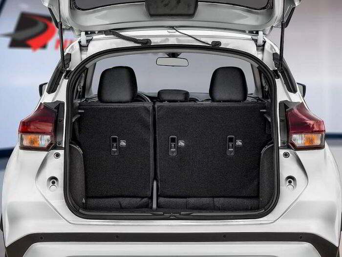 Nissan Kicks Play S Avant – Image 8
