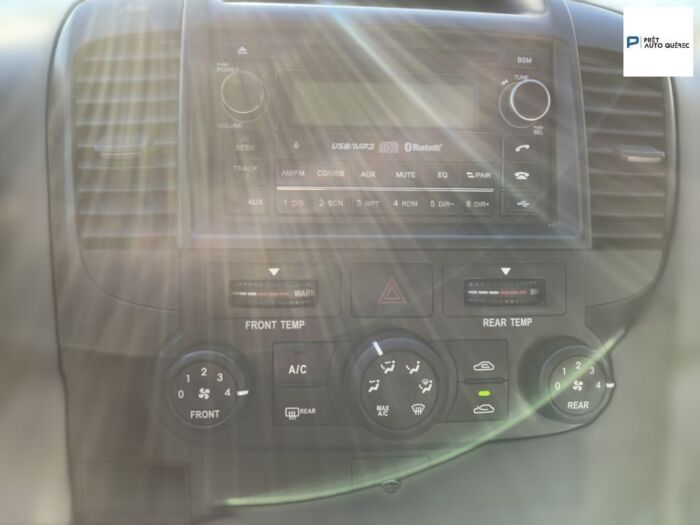 KIA Sedona LX - Image 15