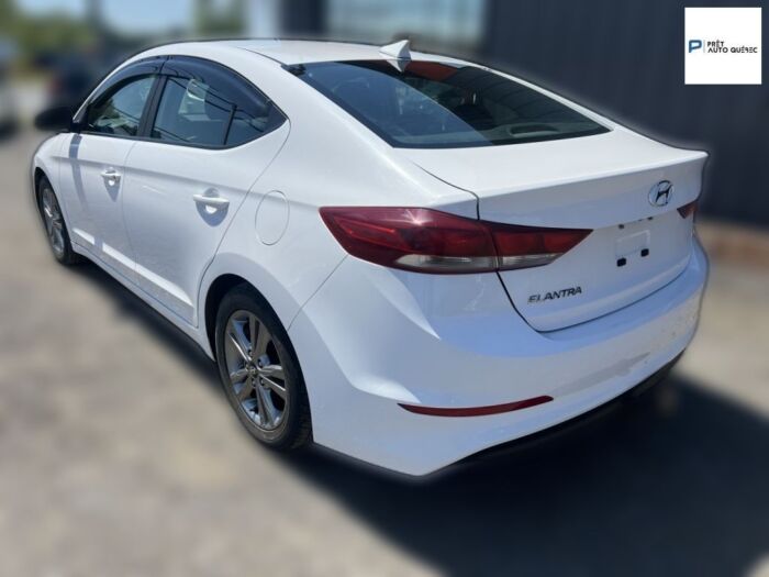 Hyundai Elantra GL – Image 4