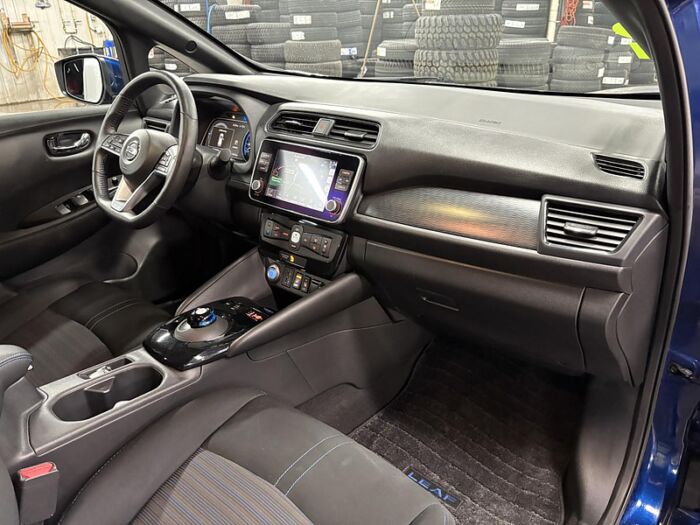 Nissan LEAF SV PLUS BLUETOOTH GPS CAMÉRA 360 BAS KILOMÉTRAGE – Image 32