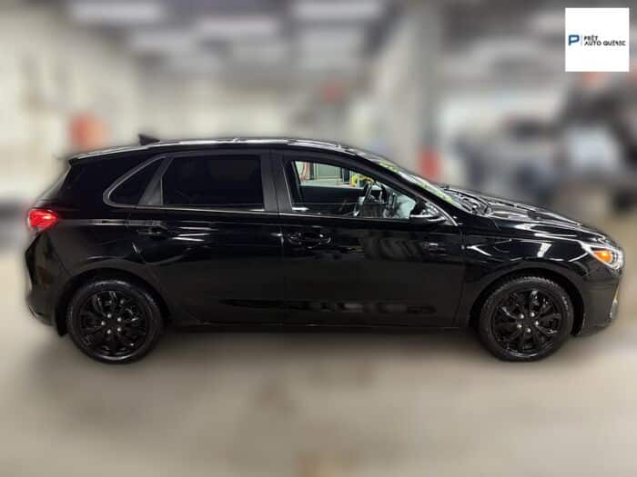 Hyundai Elantra GT Sport BM TOIT PANORAMIQUE/BAS MILLAGE/BAS PRIX – Image 12