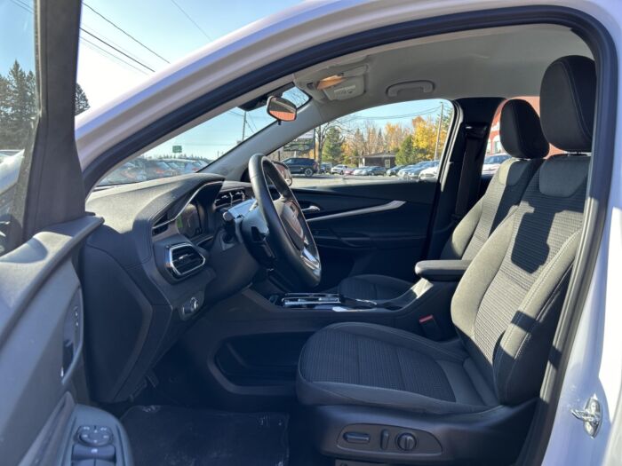 Chevrolet Bolt EUV LT – Image 10